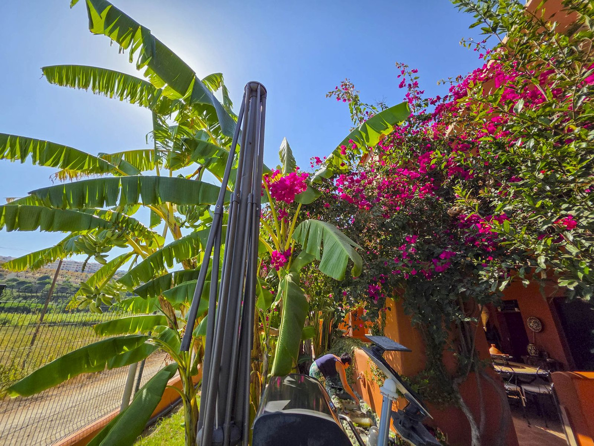 3 Bed Apartment for sale in La Duquesa Costa Del Sol, Málaga, Spain