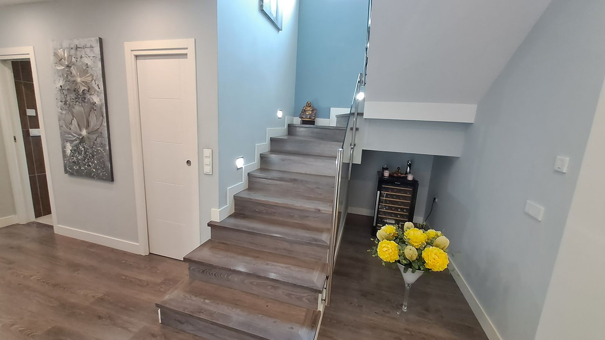 5 Bed Townhouse for sale in Alhaurín El Grande Costa Del Sol, Málaga, Spain