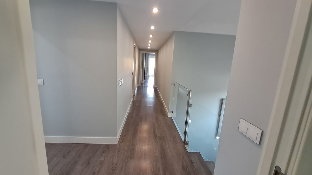 5 Bed Townhouse for sale in Alhaurín El Grande Costa Del Sol, Málaga, Spain
