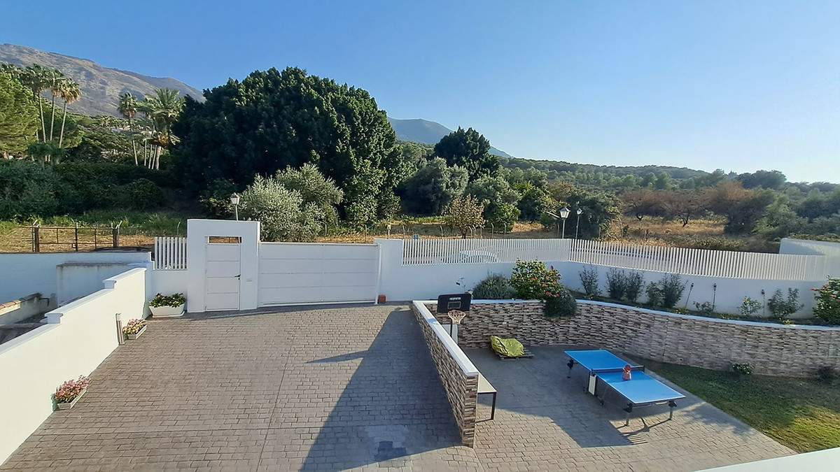 5 Bed Townhouse for sale in Alhaurín El Grande Costa Del Sol, Málaga, Spain