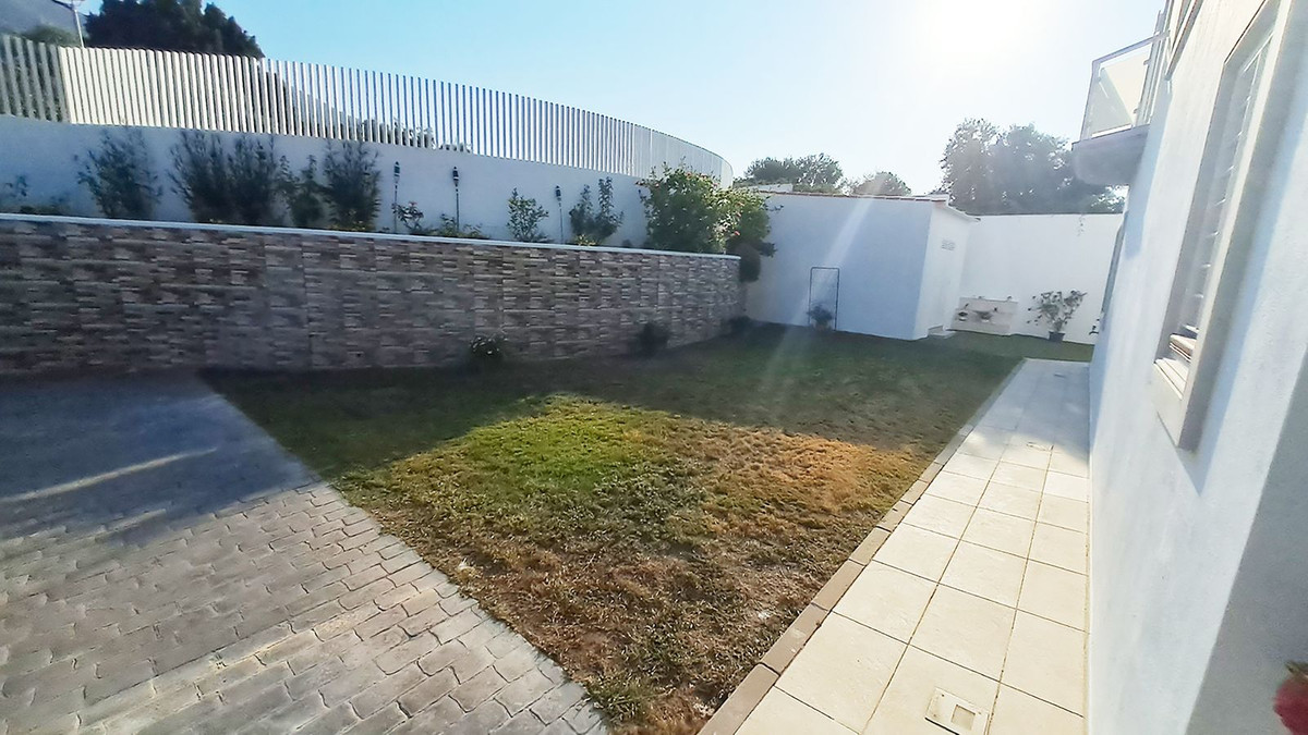 5 Bed Townhouse for sale in Alhaurín El Grande Costa Del Sol, Málaga, Spain