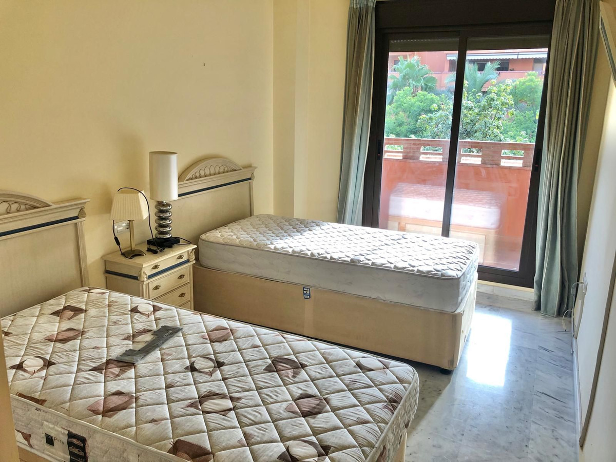 2 Bed Apartment for sale in The Golden Mile Costa Del Sol, Málaga, Spain
