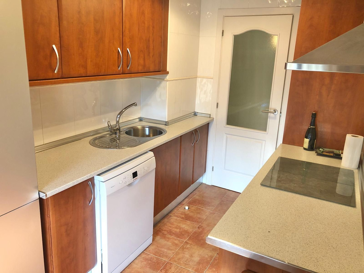 2 Bed Apartment for sale in The Golden Mile Costa Del Sol, Málaga, Spain