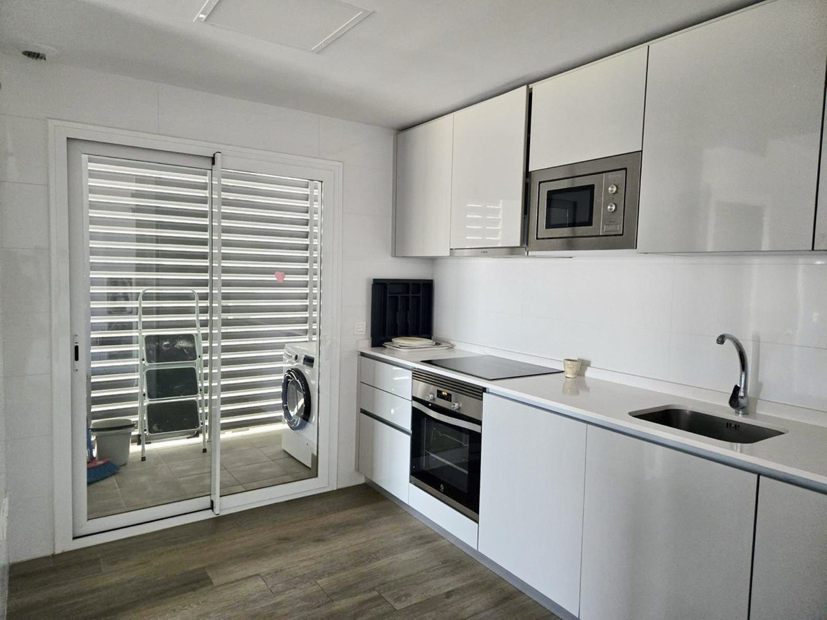 3 Bed Apartment for sale in La Campana Costa Del Sol, Málaga, Spain