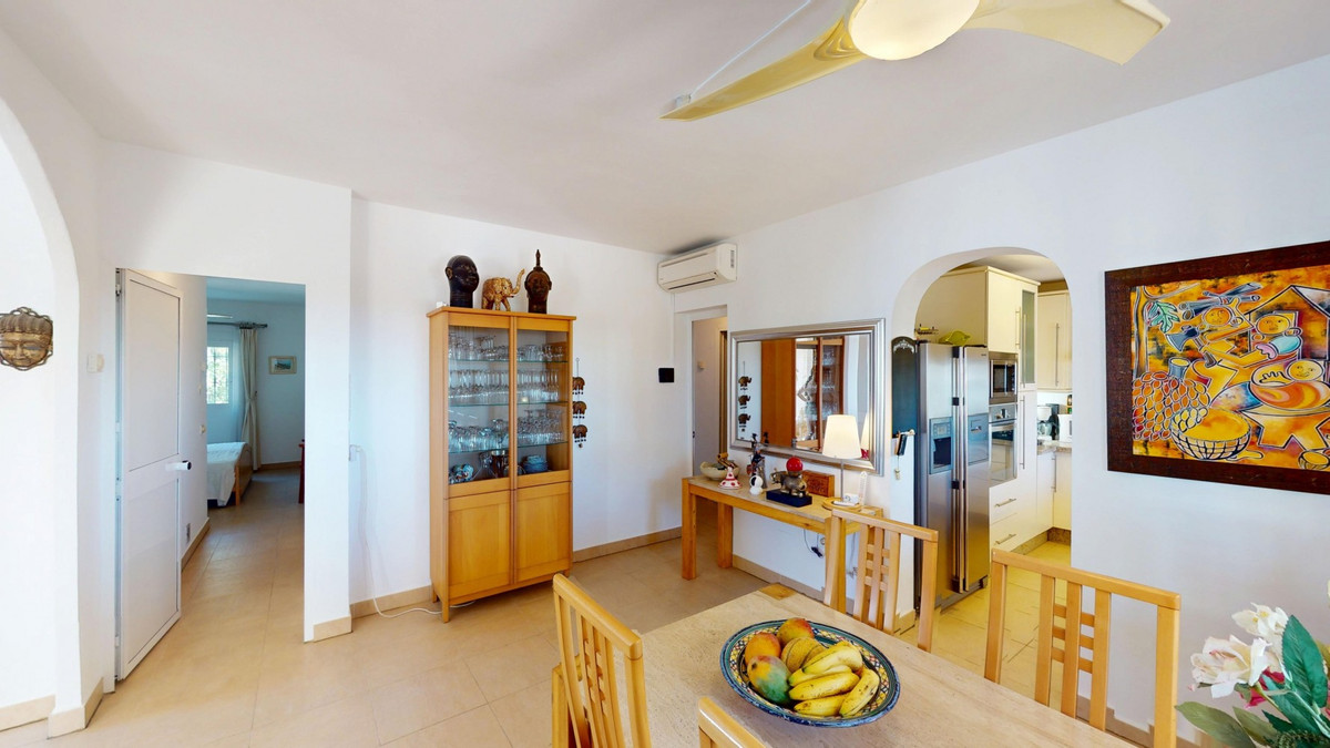 Se vende Villa - Chalet de 4 dormitorios en Costa Del Sol East, Málaga, España