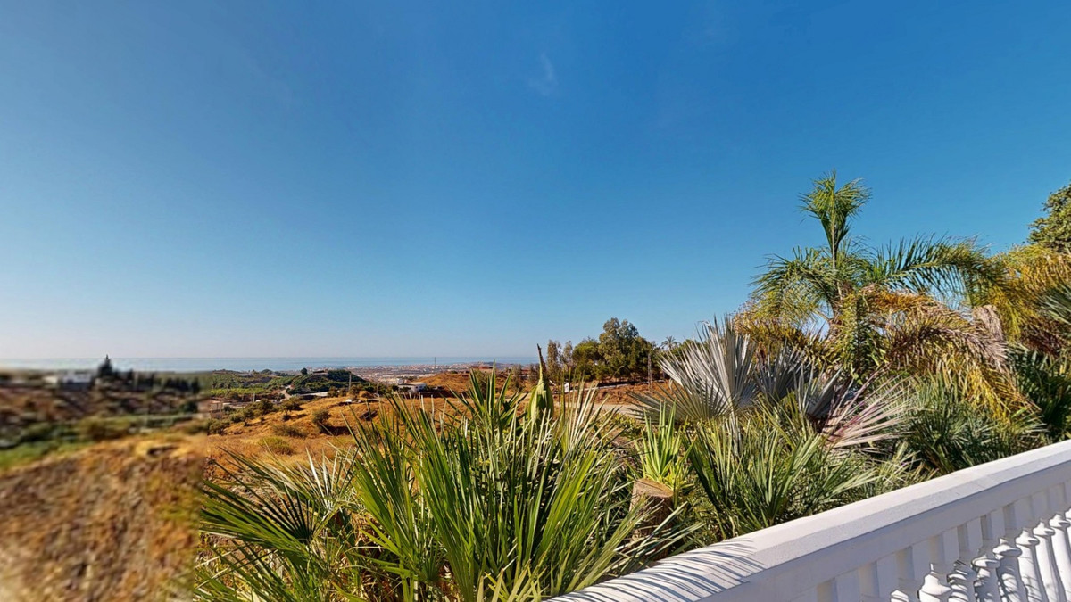 Se vende Villa - Chalet de 4 dormitorios en Costa Del Sol East, Málaga, España