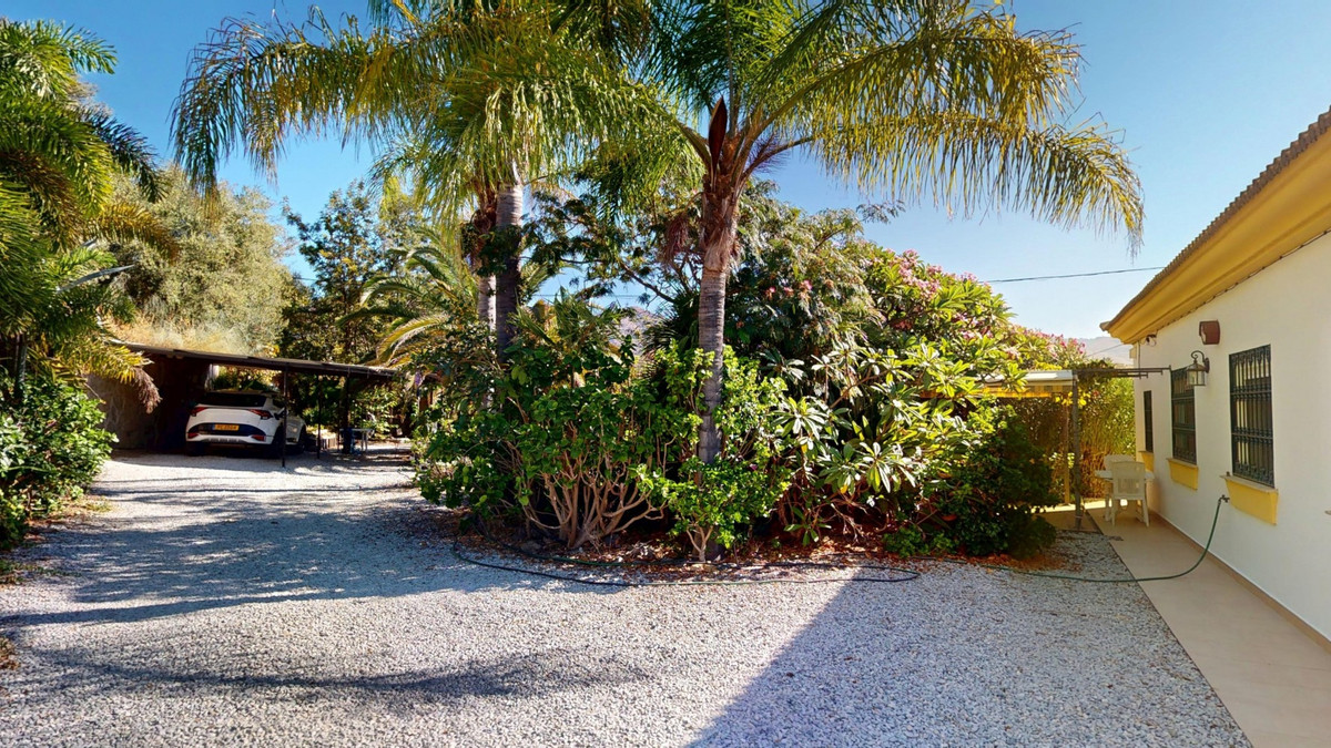 Se vende Villa - Chalet de 4 dormitorios en Costa Del Sol East, Málaga, España