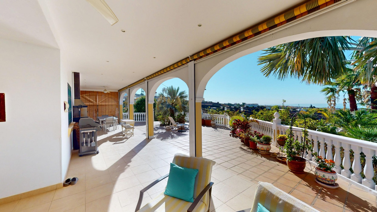Se vende Villa - Chalet de 4 dormitorios en Costa Del Sol East, Málaga, España