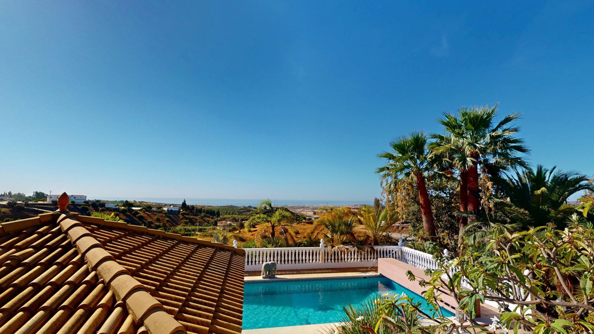 Se vende Villa - Chalet de 4 dormitorios en Costa Del Sol East, Málaga, España