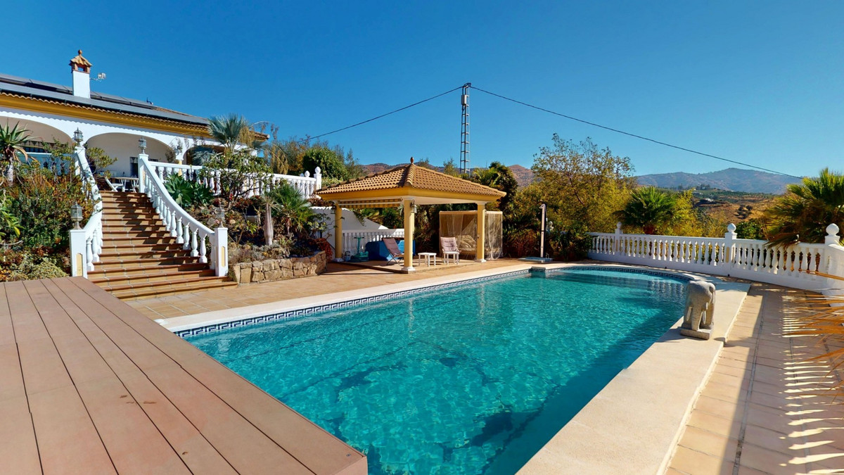 Se vende Villa - Chalet de 4 dormitorios en Costa Del Sol East, Málaga, España