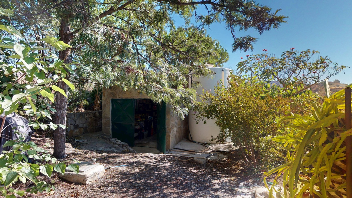 Se vende Villa - Chalet de 4 dormitorios en Costa Del Sol East, Málaga, España