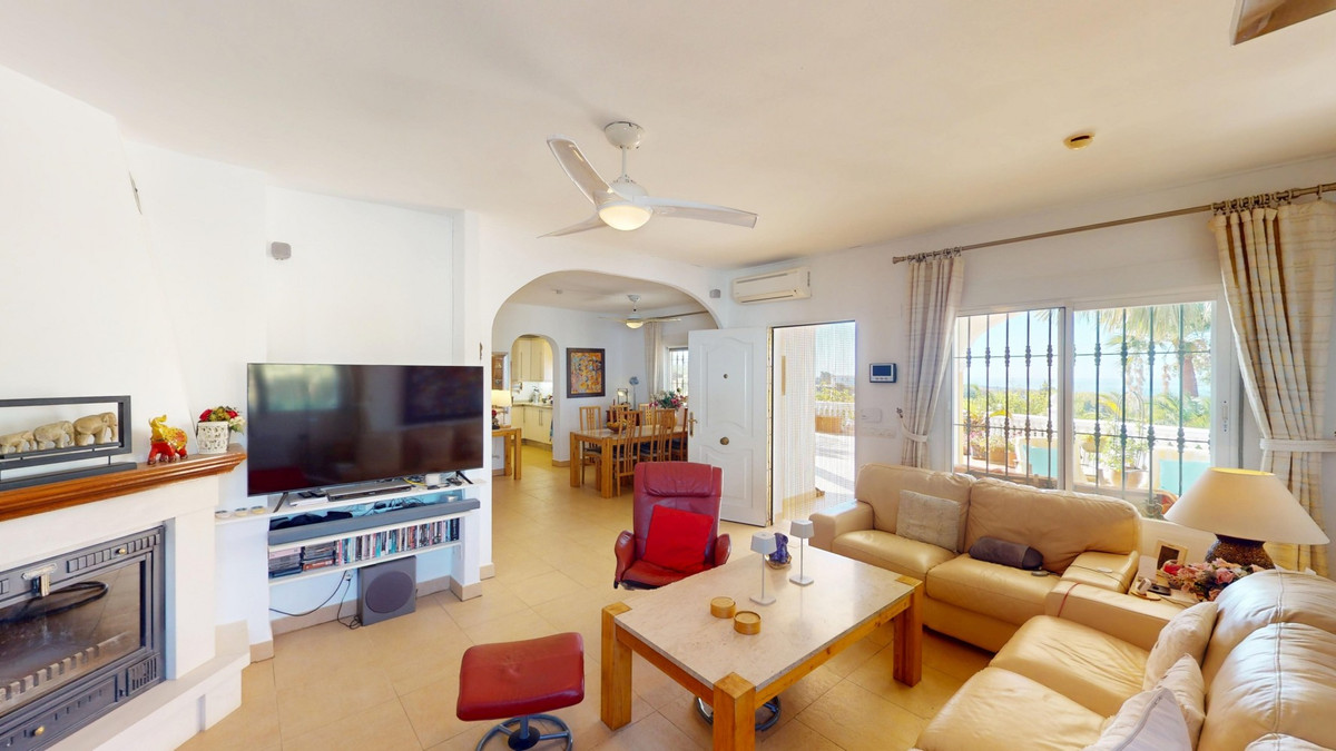 Se vende Villa - Chalet de 4 dormitorios en Costa Del Sol East, Málaga, España