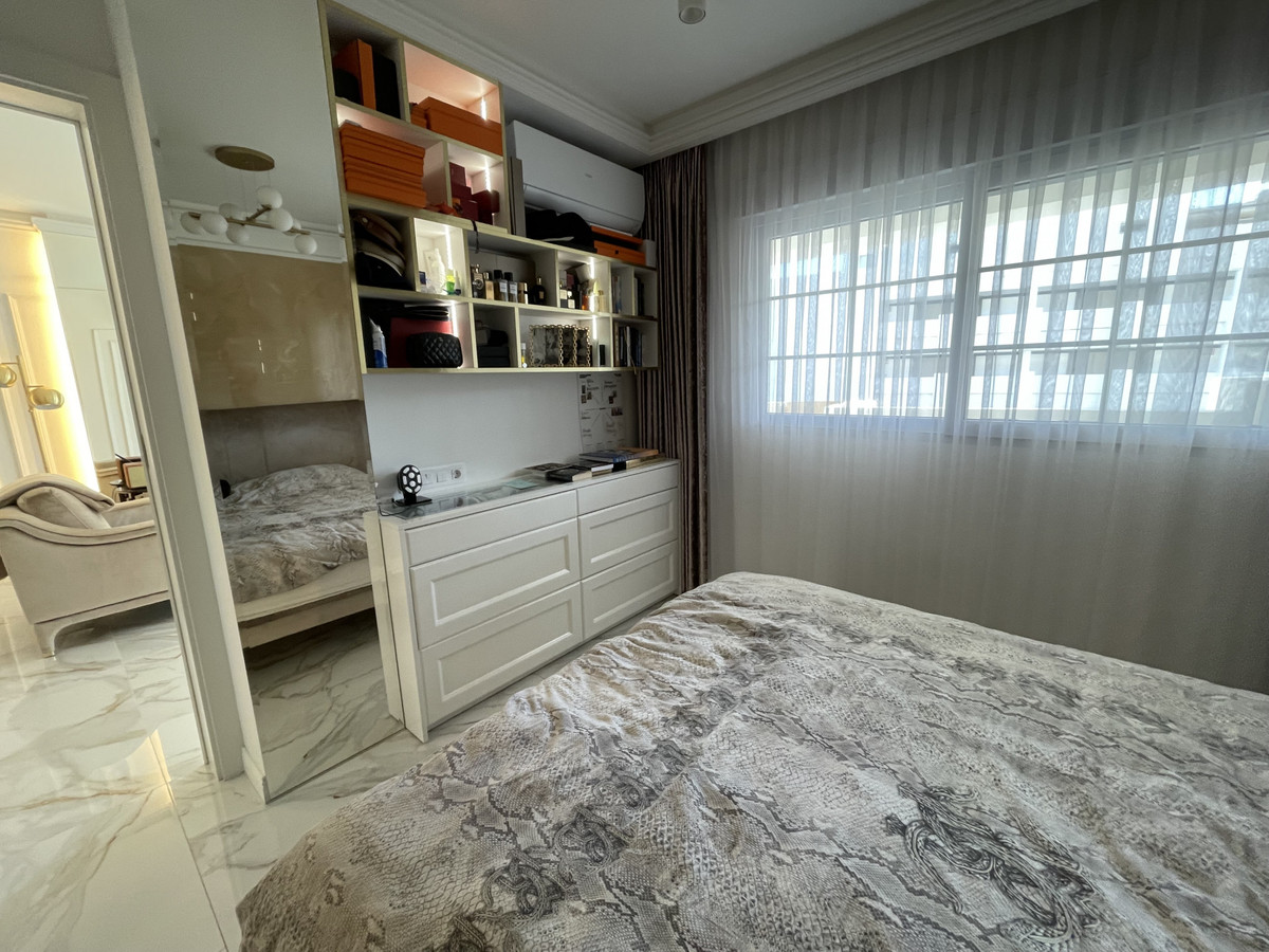 Se vende Apartamento Planta Media de 2 dormitorios en Costa Del Sol, Málaga, España