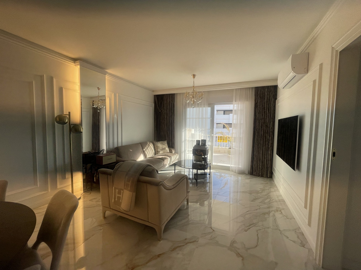 Se vende Apartamento Planta Media de 2 dormitorios en Costa Del Sol, Málaga, España