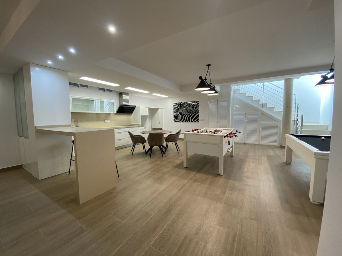 5 Bed Townhouse for sale in Dehesa De Campoamor Costa Blanca, Alicante, Spain