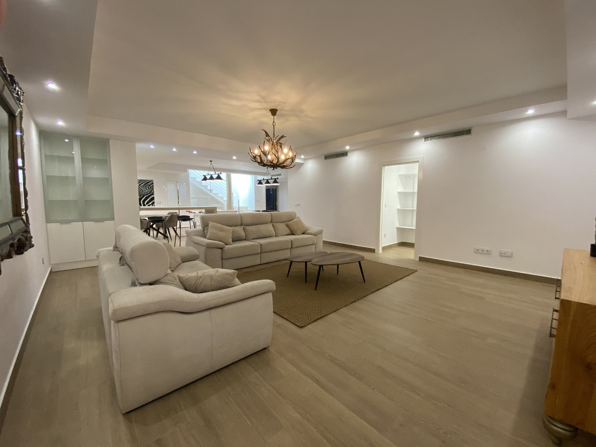 5 Bed Townhouse for sale in Dehesa De Campoamor Costa Blanca, Alicante, Spain