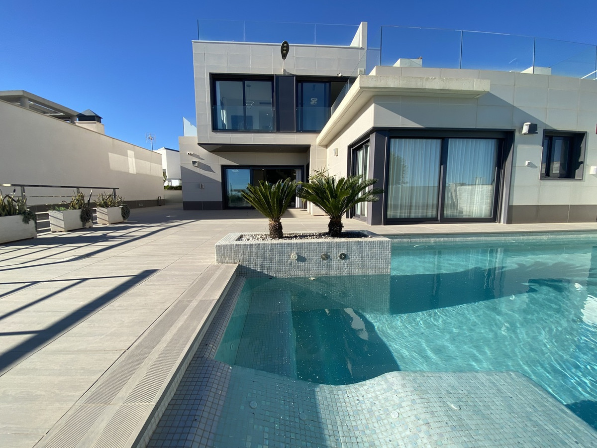 5 Bed Townhouse for sale in Dehesa De Campoamor Costa Blanca, Alicante, Spain
