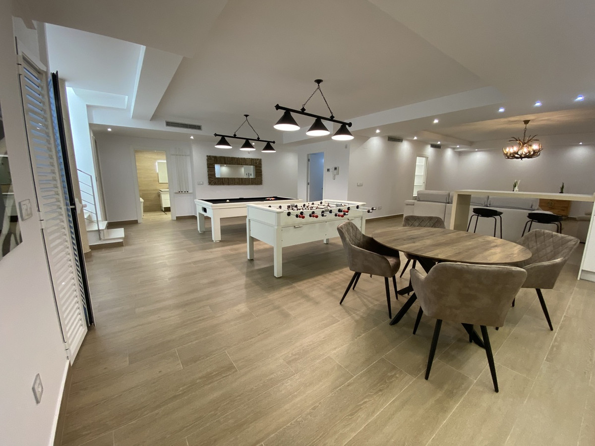 5 Bed Townhouse for sale in Dehesa De Campoamor Costa Blanca, Alicante, Spain