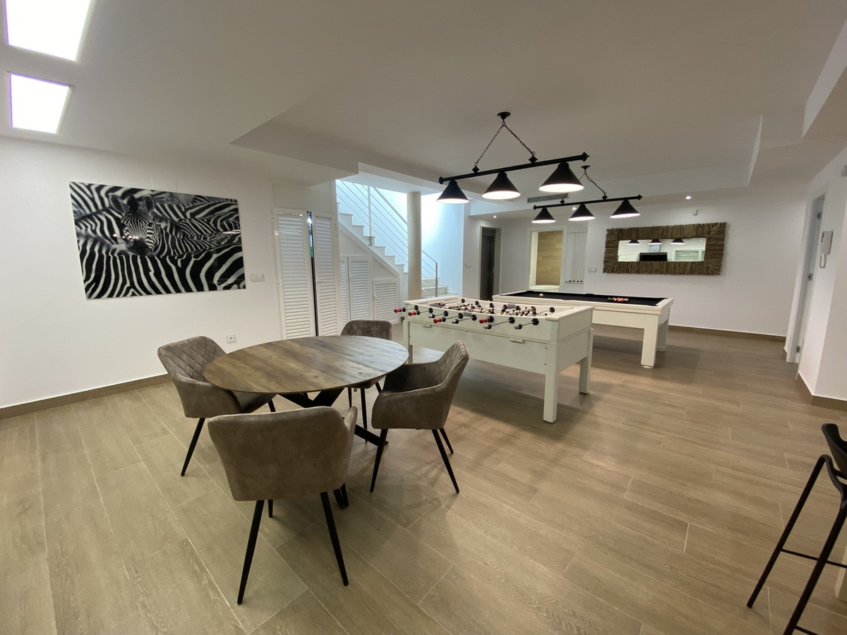5 Bed Townhouse for sale in Dehesa De Campoamor Costa Blanca, Alicante, Spain