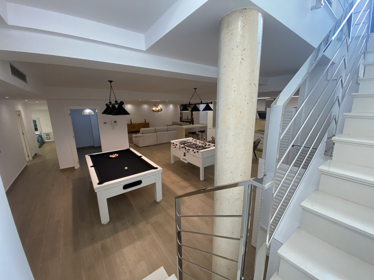 5 Bed Townhouse for sale in Dehesa De Campoamor Costa Blanca, Alicante, Spain