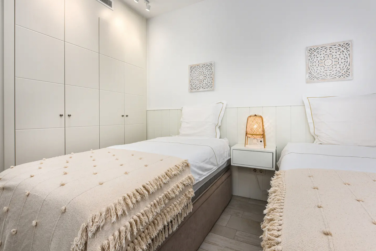 2 Bed Apartment for sale in Casares Costa Del Sol, Málaga, Spain