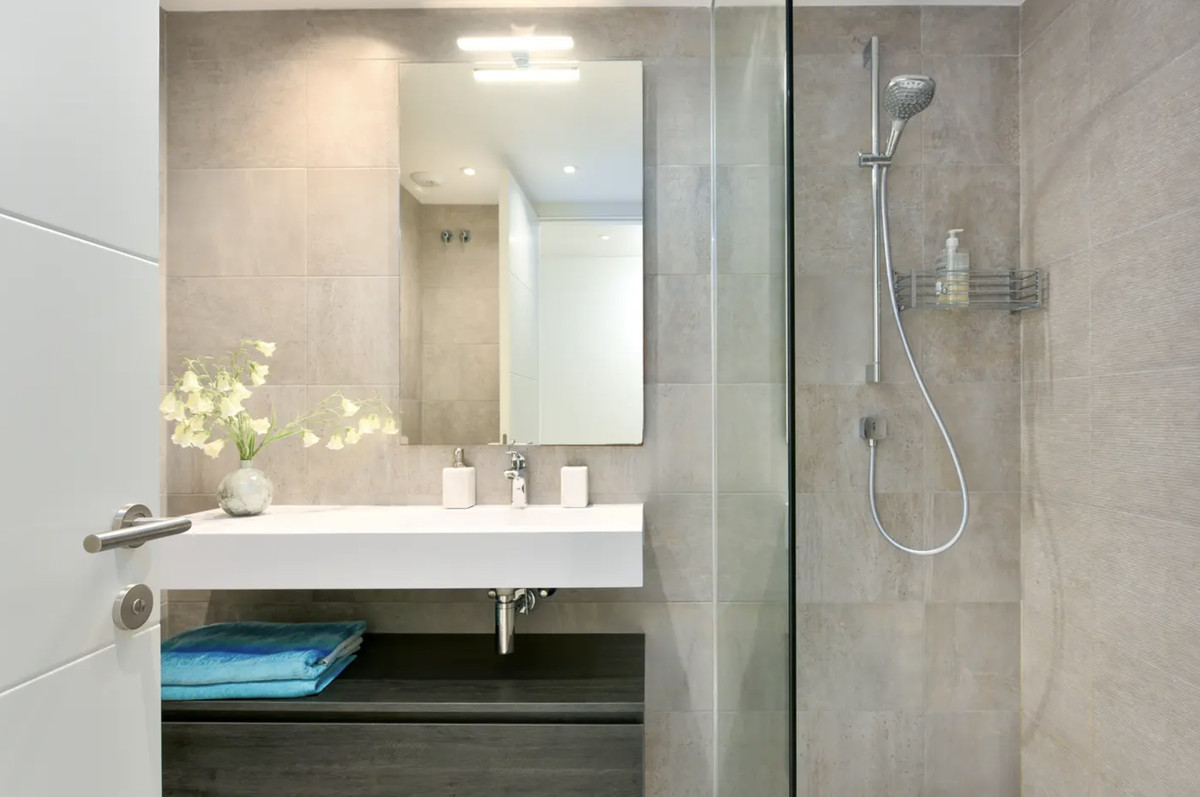 2 Bed Apartment for sale in Casares Costa Del Sol, Málaga, Spain
