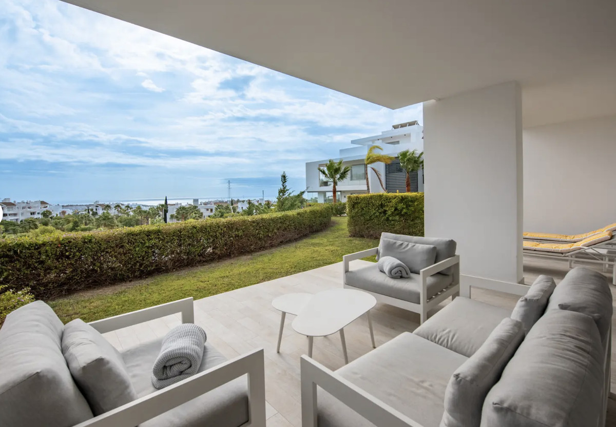 2 Bed Apartment for sale in Casares Costa Del Sol, Málaga, Spain