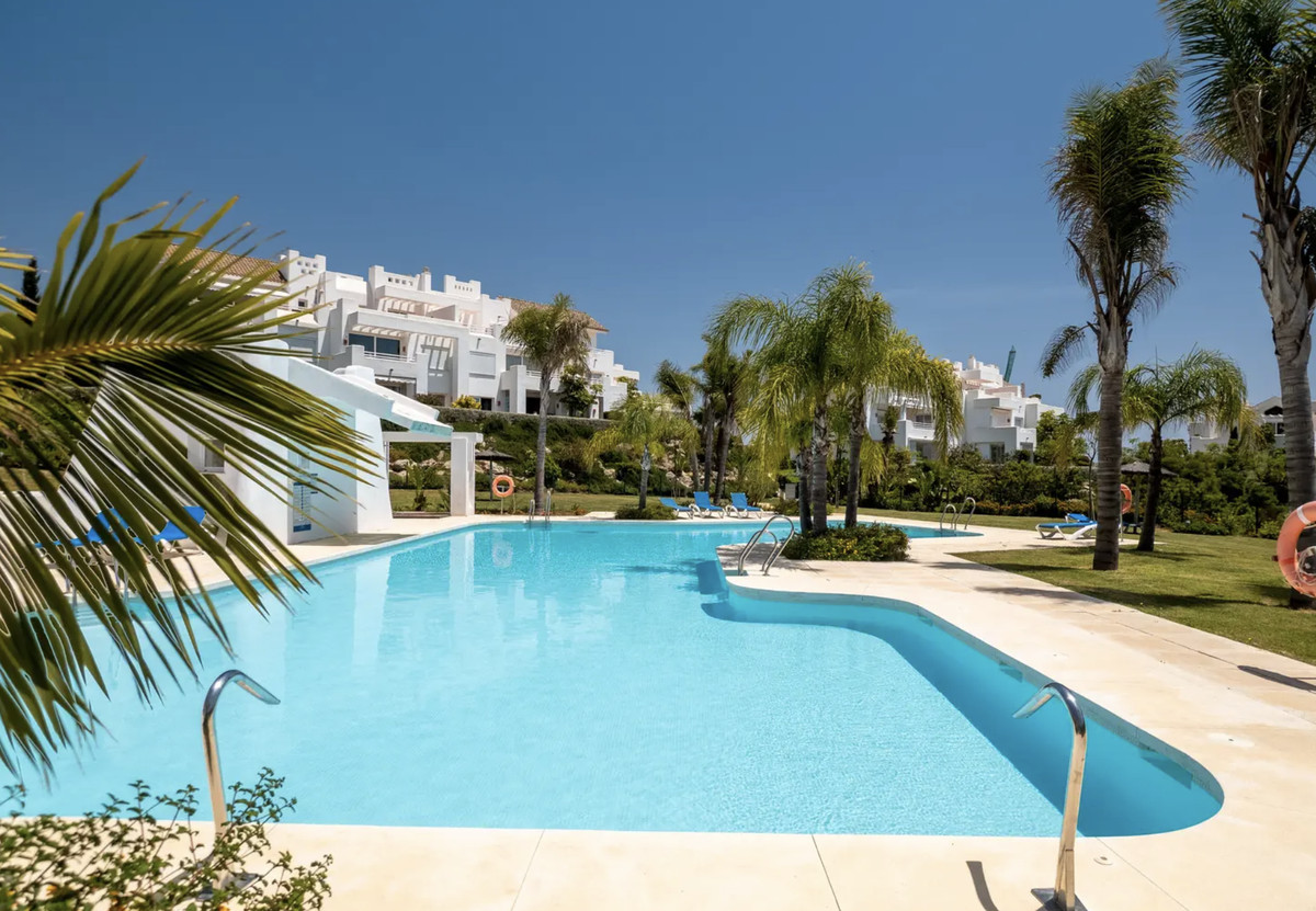 2 Bed Apartment for sale in Casares Costa Del Sol, Málaga, Spain