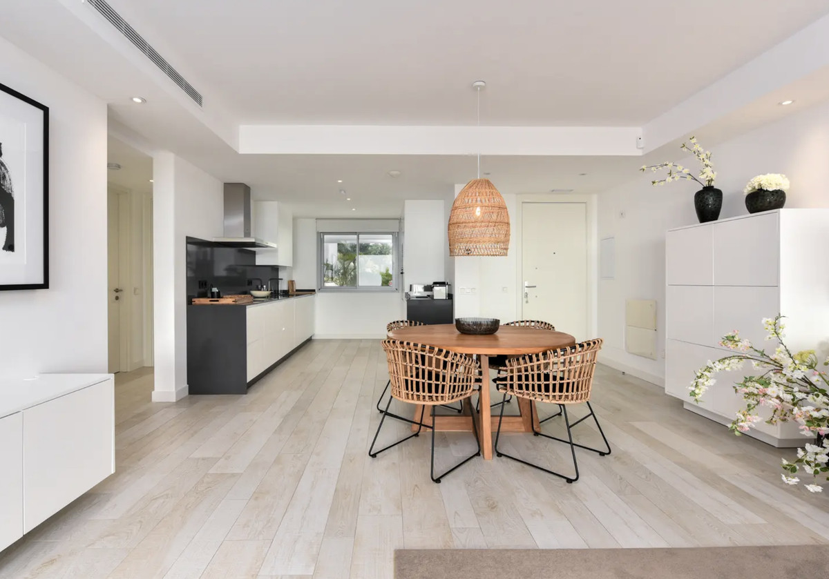 2 Bed Apartment for sale in Casares Costa Del Sol, Málaga, Spain