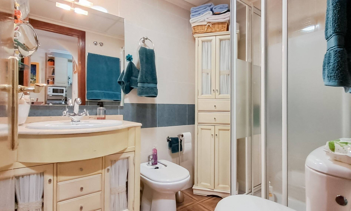 Se vende Apartamento Planta Baja de 2 dormitorios en Costa Blanca, Alicante, España