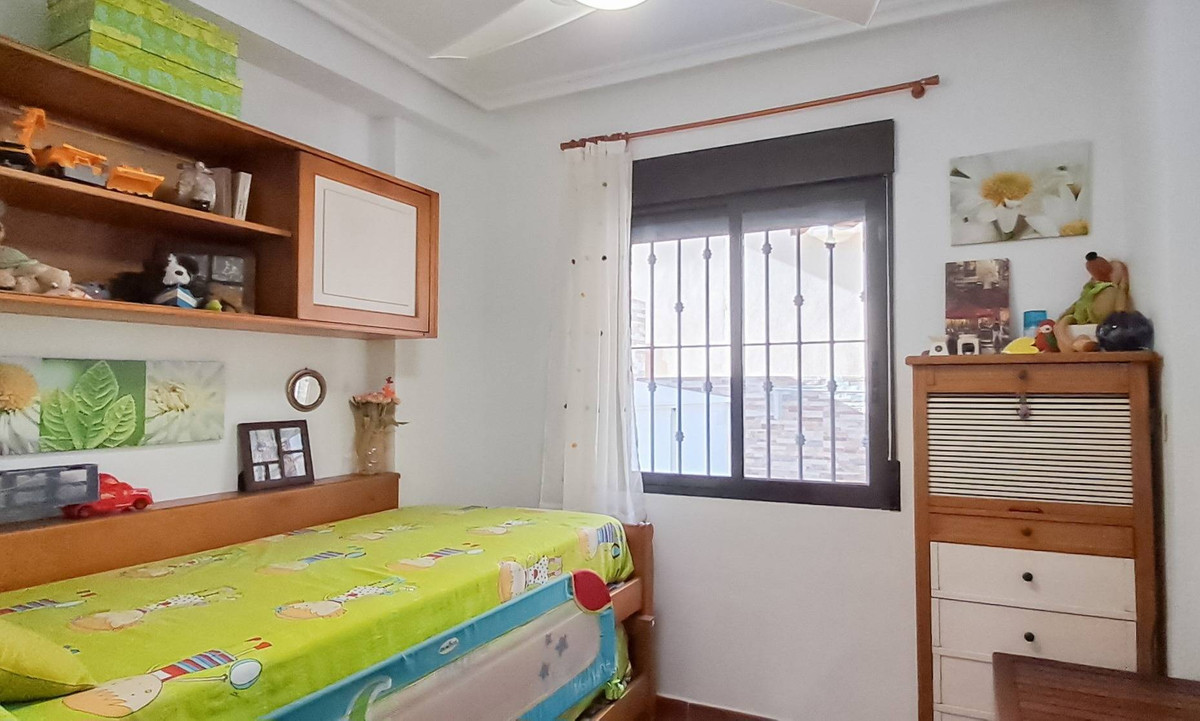 Se vende Apartamento Planta Baja de 2 dormitorios en Costa Blanca, Alicante, España