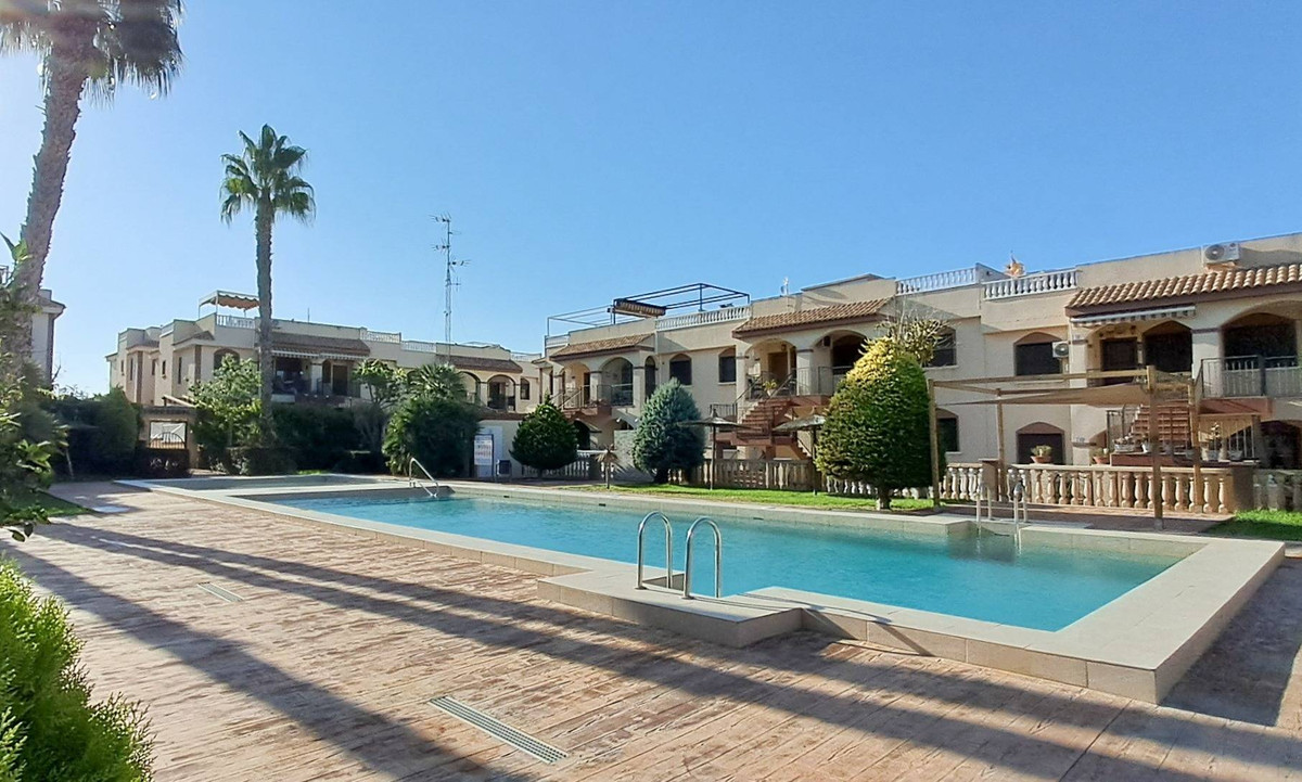 Se vende Apartamento Planta Baja de 2 dormitorios en Costa Blanca, Alicante, España