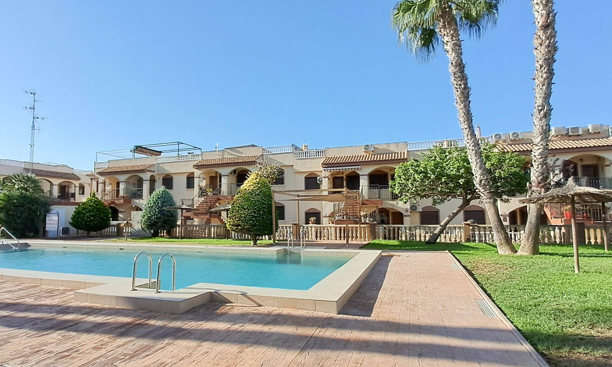 Se vende Apartamento Planta Baja de 2 dormitorios en Costa Blanca, Alicante, España