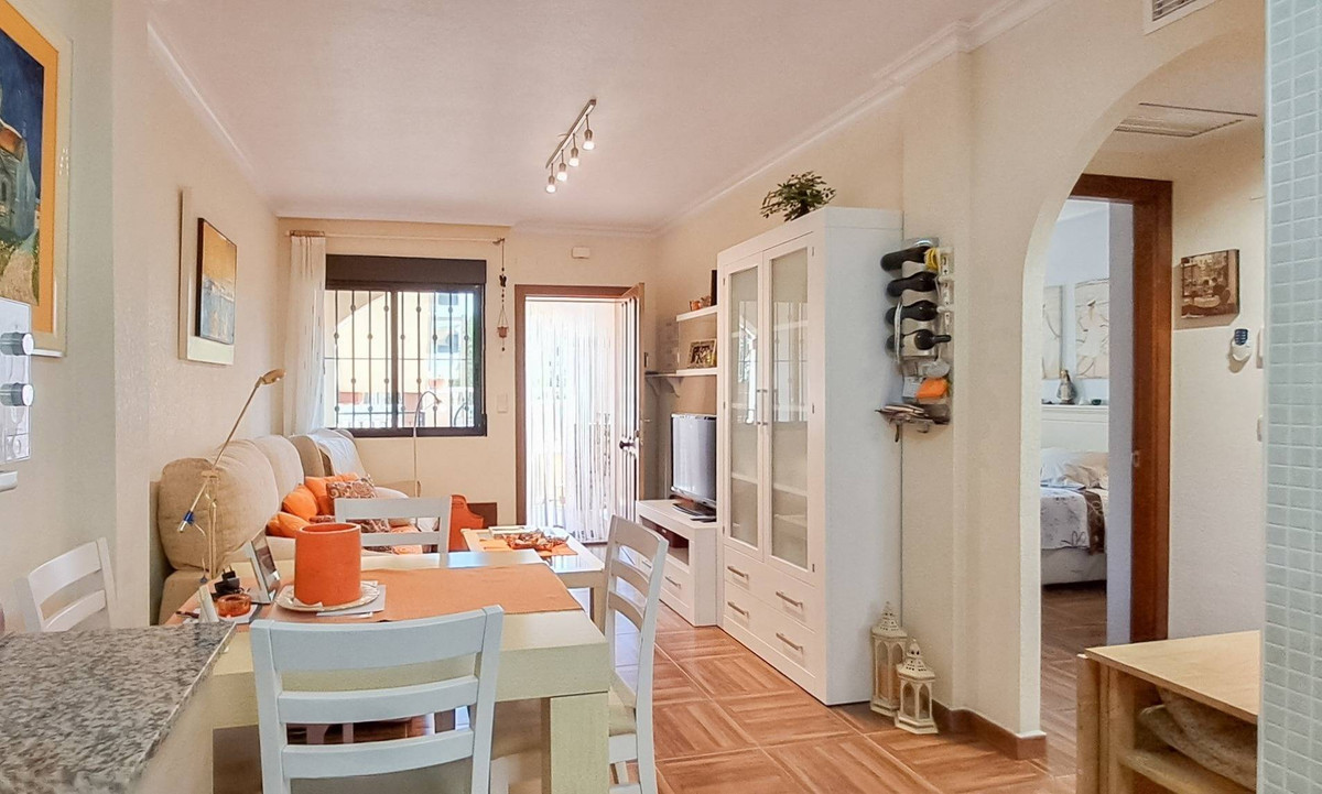 Se vende Apartamento Planta Baja de 2 dormitorios en Costa Blanca, Alicante, España