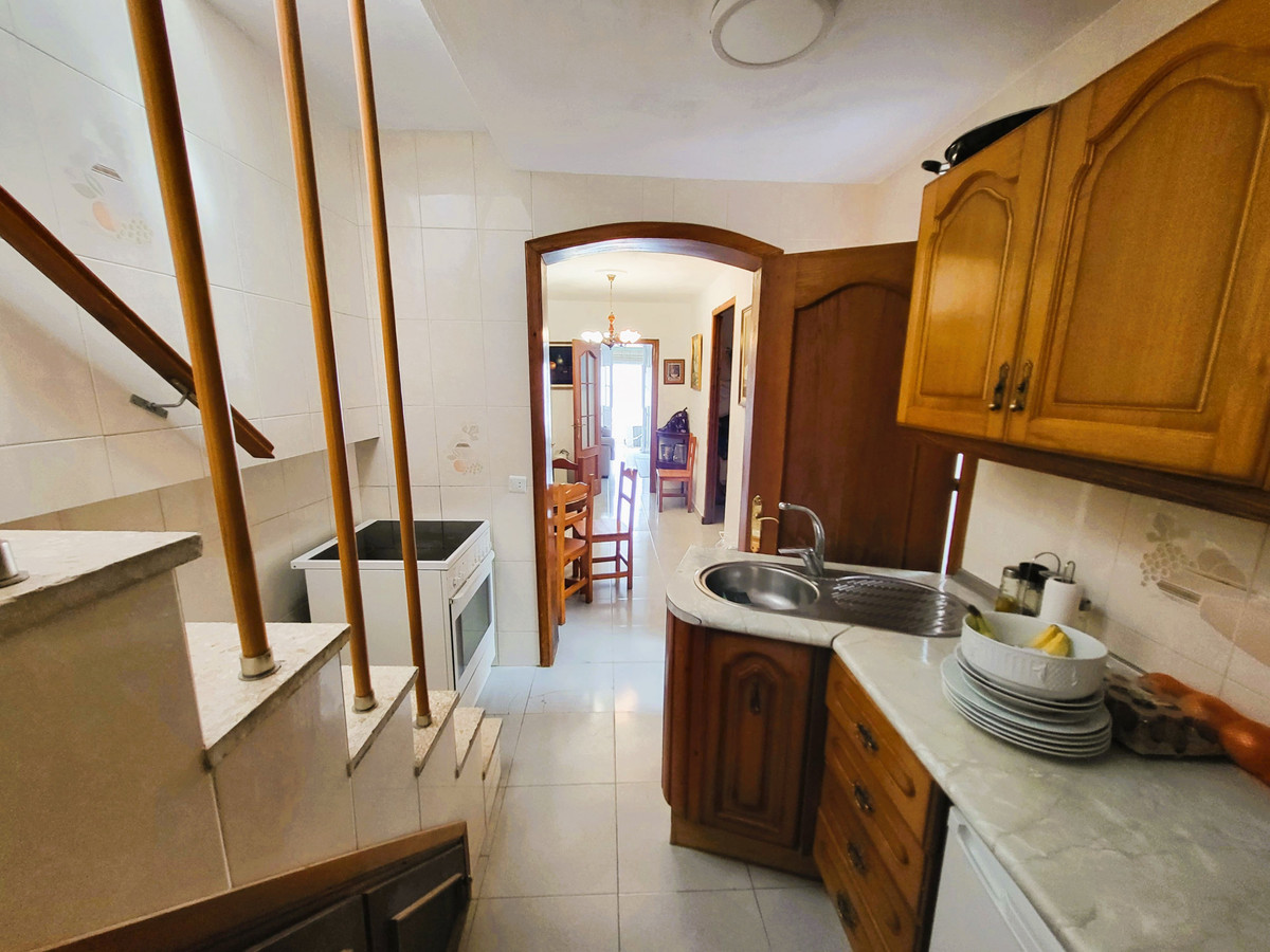 2 Bed Apartment for sale in Estepona Costa Del Sol, Málaga, Spain