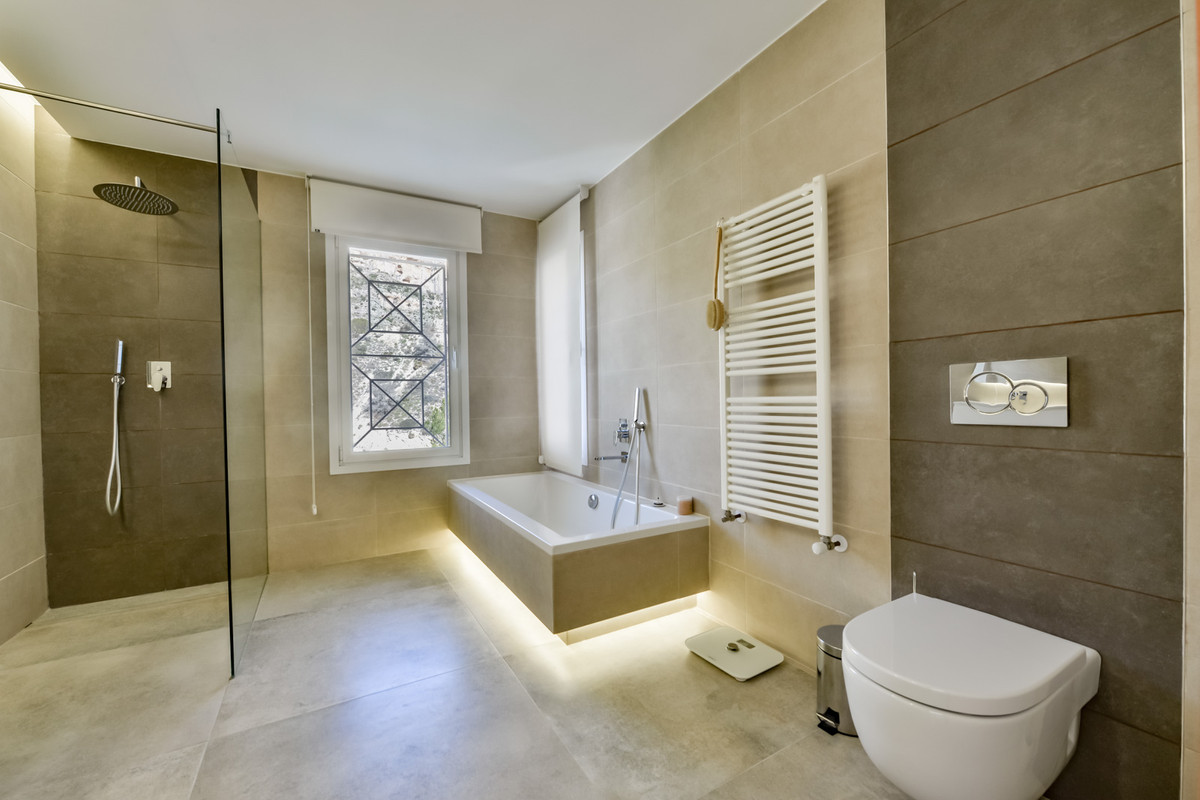 8 Bed Townhouse for sale in Altea Hills Costa Blanca, Alicante, Spain