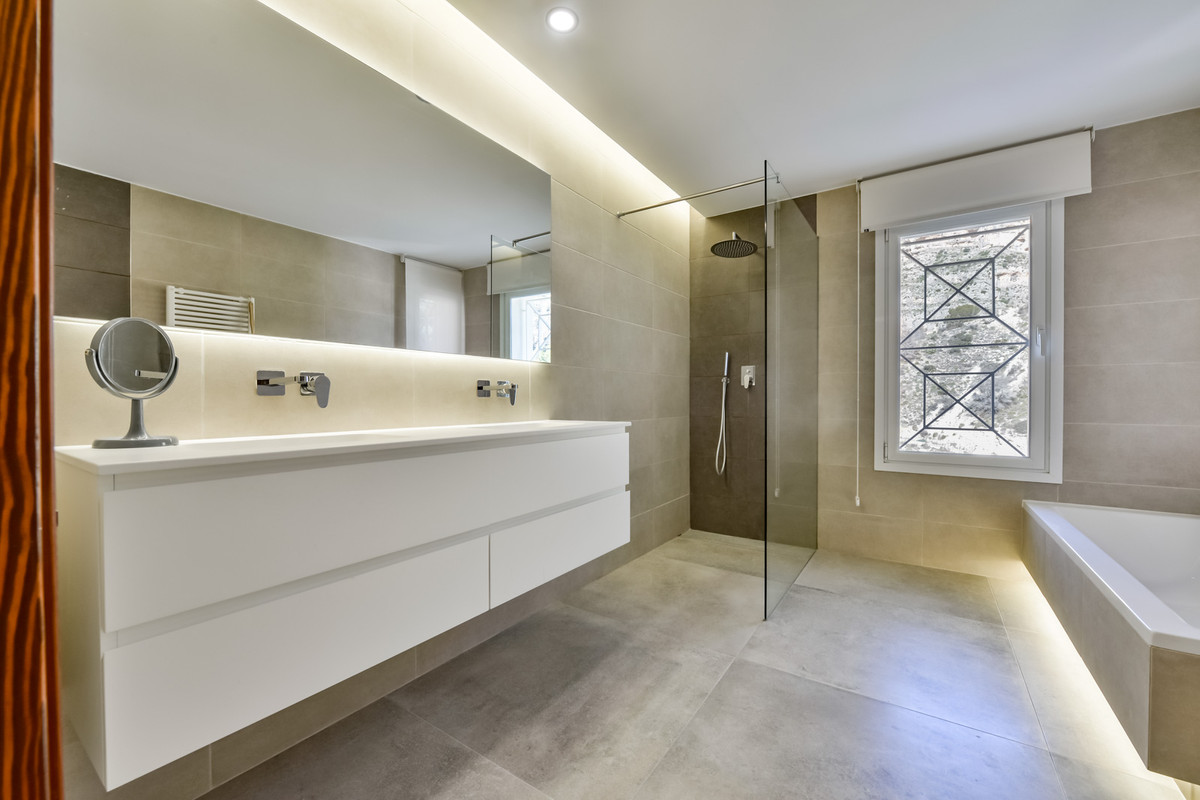 8 Bed Townhouse for sale in Altea Hills Costa Blanca, Alicante, Spain