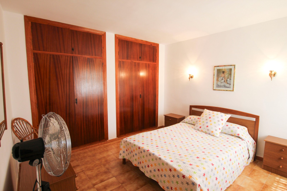 4 Bed Townhouse for sale in Calpe Costa Blanca, Alicante, Spain