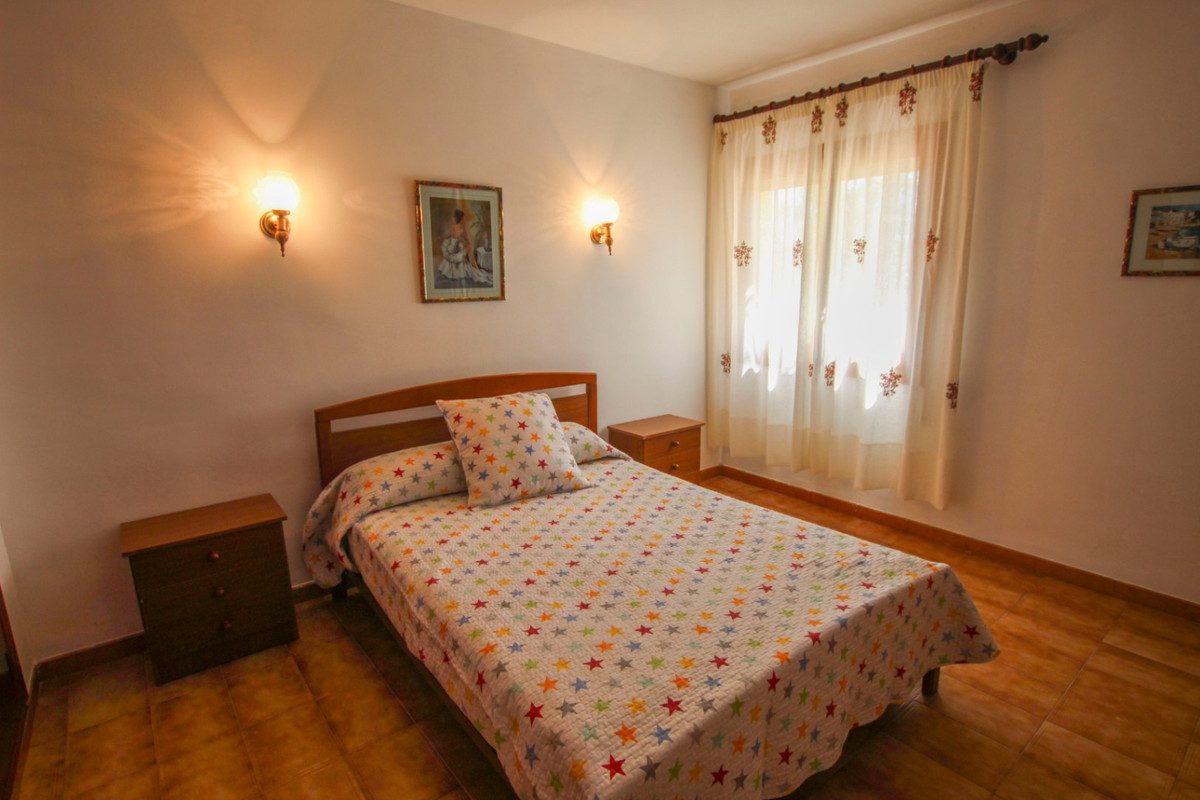 4 Bed Townhouse for sale in Calpe Costa Blanca, Alicante, Spain