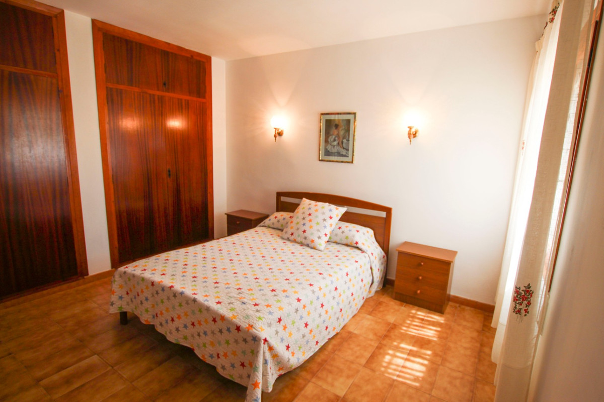 4 Bed Townhouse for sale in Calpe Costa Blanca, Alicante, Spain