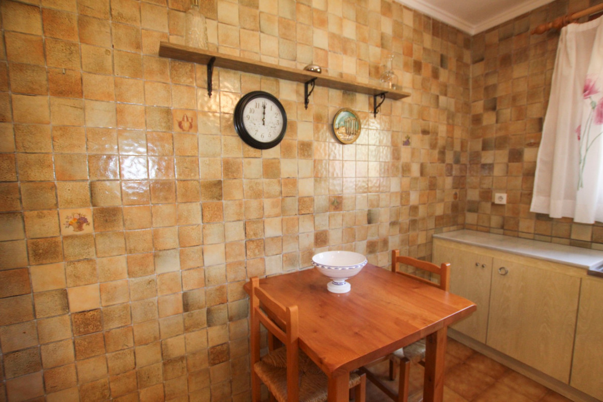 4 Bed Townhouse for sale in Calpe Costa Blanca, Alicante, Spain