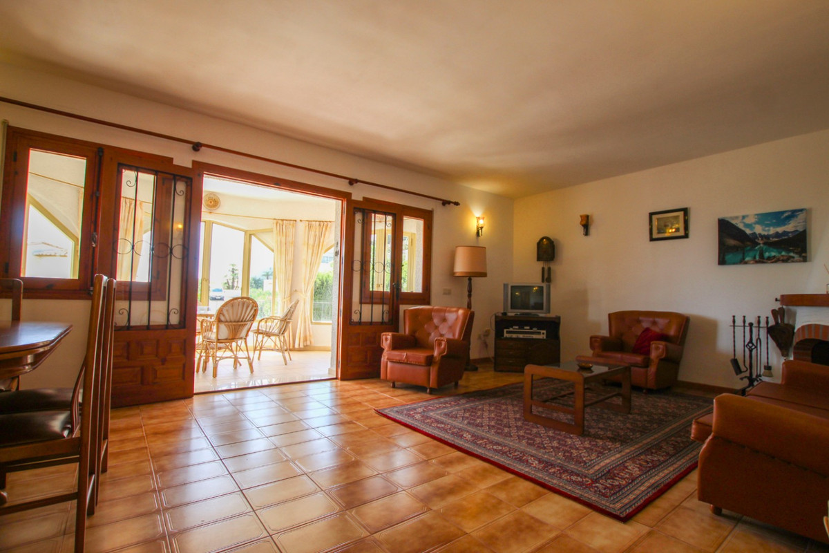 4 Bed Townhouse for sale in Calpe Costa Blanca, Alicante, Spain