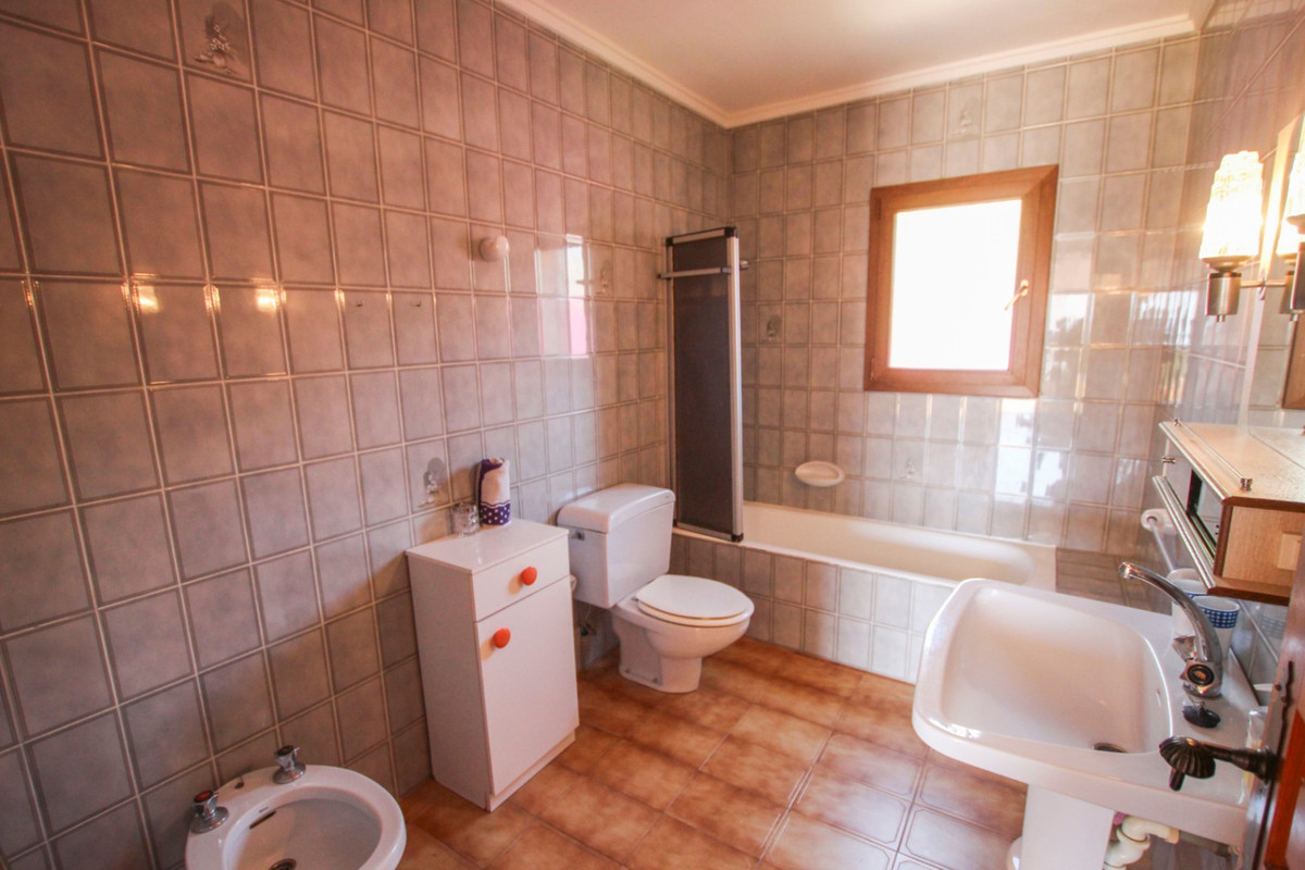4 Bed Townhouse for sale in Calpe Costa Blanca, Alicante, Spain