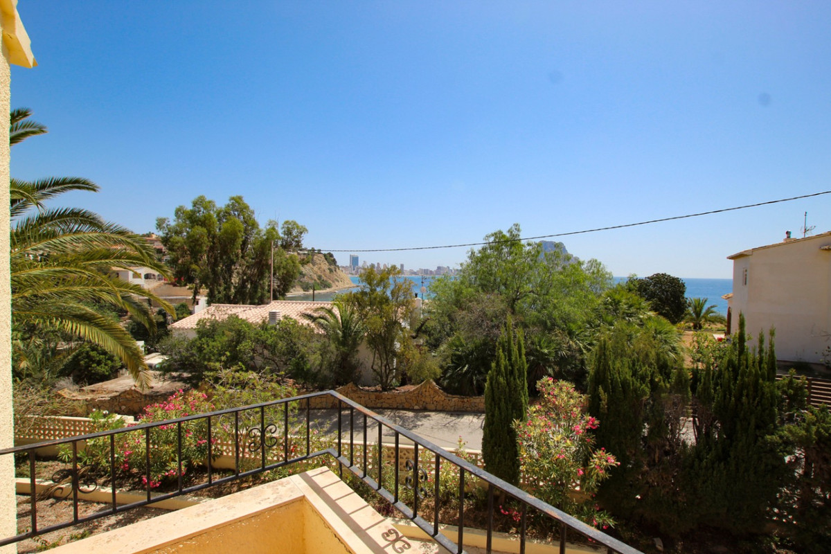 4 Bed Townhouse for sale in Calpe Costa Blanca, Alicante, Spain