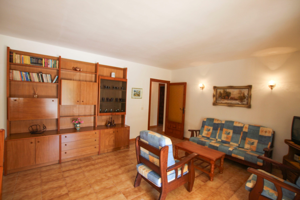 4 Bed Townhouse for sale in Calpe Costa Blanca, Alicante, Spain