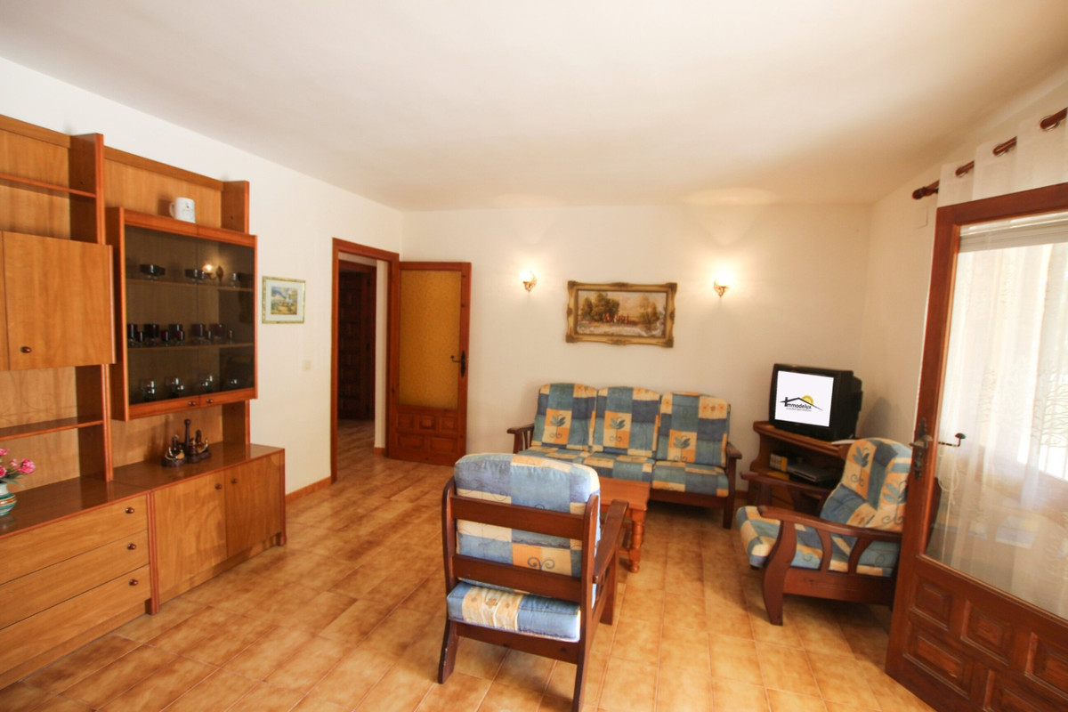 4 Bed Townhouse for sale in Calpe Costa Blanca, Alicante, Spain