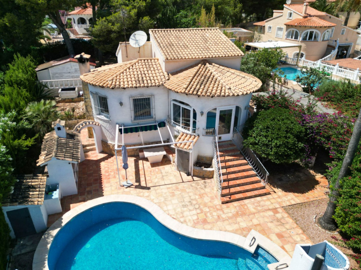 2 Bed Townhouse for sale in Calpe Costa Blanca, Alicante, Spain