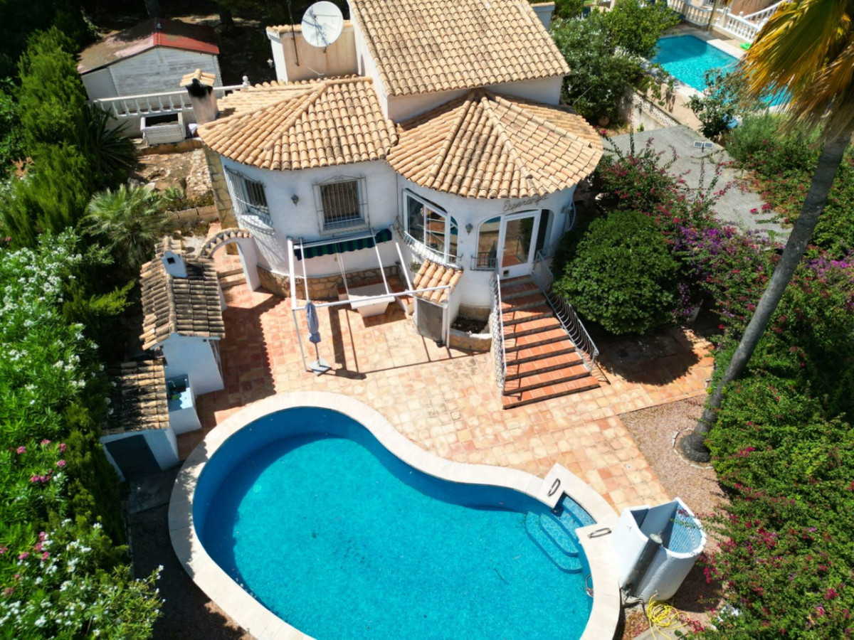 2 Bed Townhouse for sale in Calpe Costa Blanca, Alicante, Spain