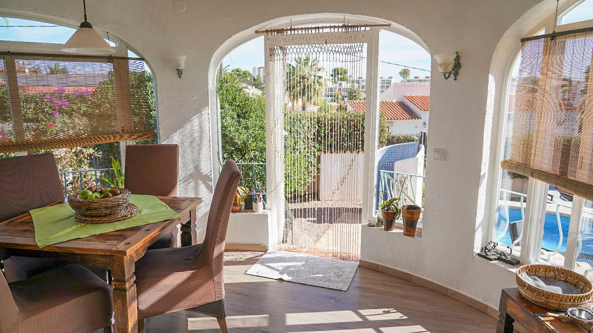 2 Bed Townhouse for sale in Calpe Costa Blanca, Alicante, Spain