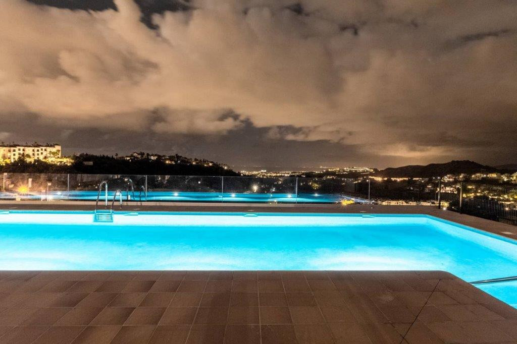 3 Bed Apartment for sale in Benahavís Costa Del Sol, Málaga, Spain